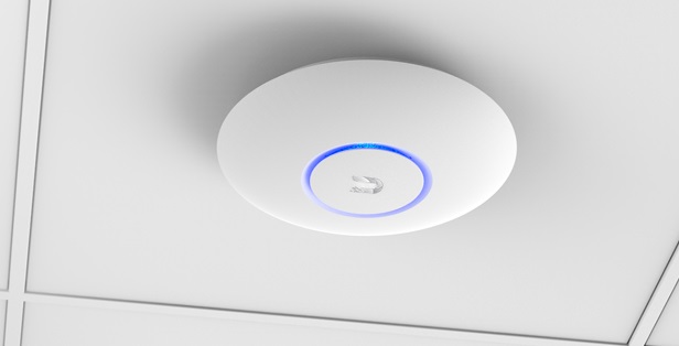 repetidor wifi en techo instalando un repetidor wifi de ubiquiti